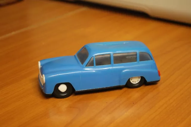 DDR Plasticart Wartburg 311 Kombi