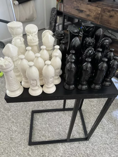 RARE Jumbo 7" Duncan Ceramic Medieval Complete Chess Set