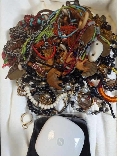 Lot de bijoux vintage à porter détourner ou restaurer - lbb0233