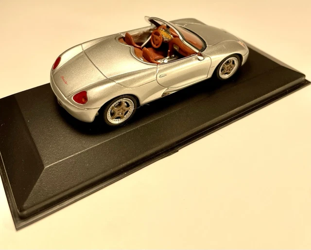 Miniature Minichamps Lincoln Continental MKII 1956 échelle 1/43 – Couleur Silver