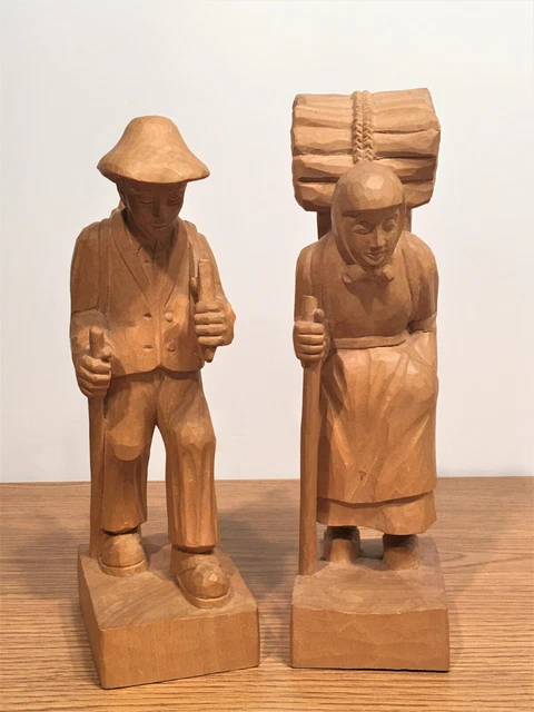 Vintage Hand Carved Dutch / European / Scandinavian / Peasants Wood Figurines