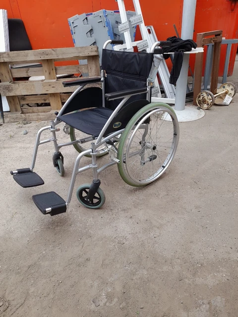 Days Swift 46SP selbstfahrender Rollstuhl, leichte faltbare Mobilitätshilfe
