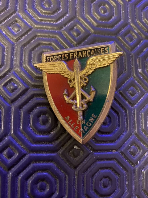 Médaille Militaire Française - Broche Insigne Forces Françaises En Allemagne