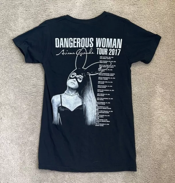 Woman’s Ariana Grande Dangerous Woman Tour 2017 T-Shirt Size Small 2