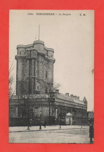 VINCENNES - The Dungeon (J9723)