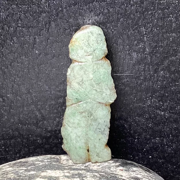 Ancient Pre Columbian Jade Pendant Figure combine shipping #106