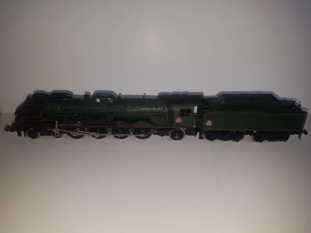 Locomotive vapeur 241.P.7 - Modélisme