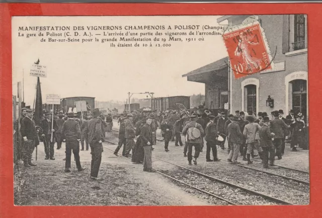 Cpa - Polisot - 10 - Aube - Manifestations  Des Vignerons  A La Gare De Polisot