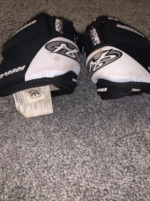Hespeler Ice Hockey Gloves Pair- Size Youth YT 9”/ 23 - Black