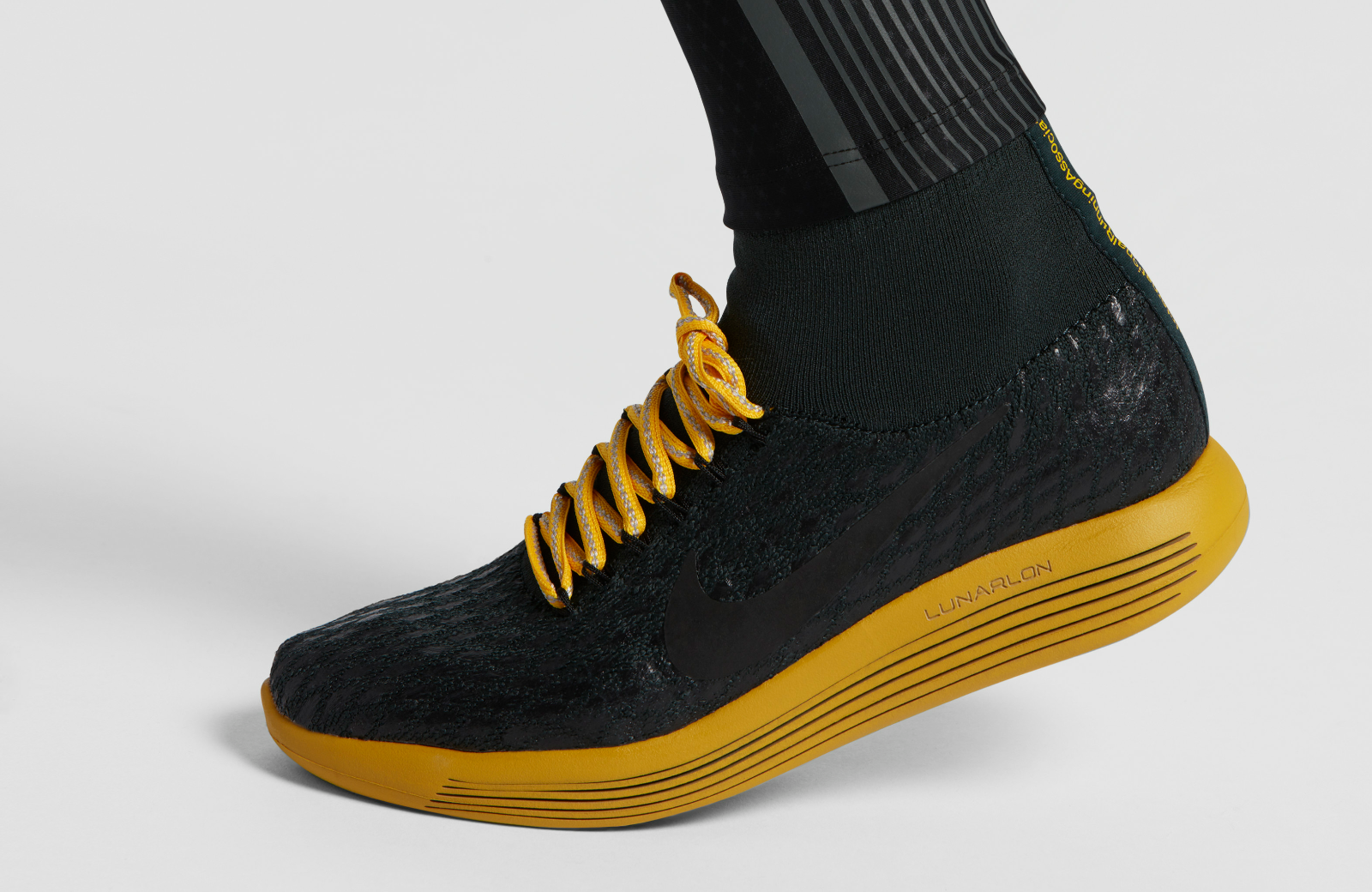 nike lunarepic flyknit shield gyakusou