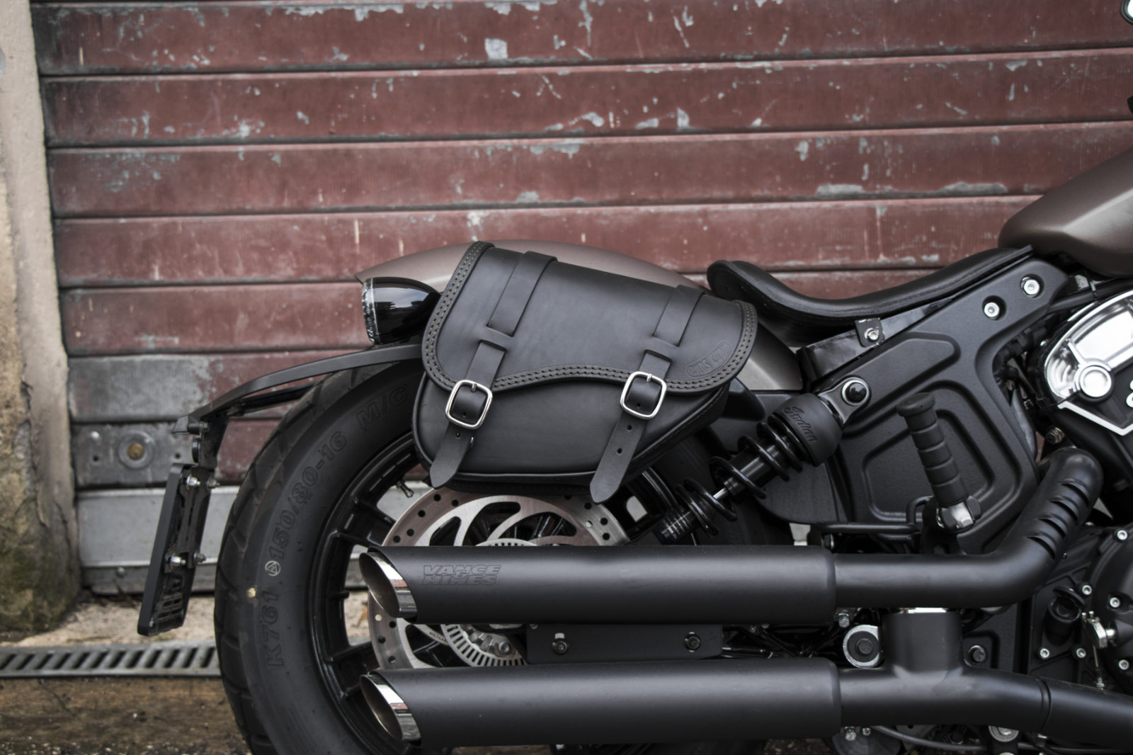 indian scout bobber saddlebags