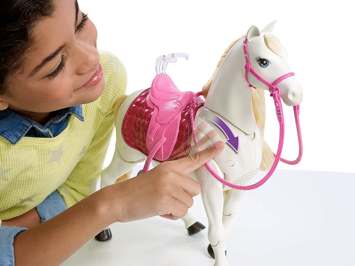 barbie moving horse