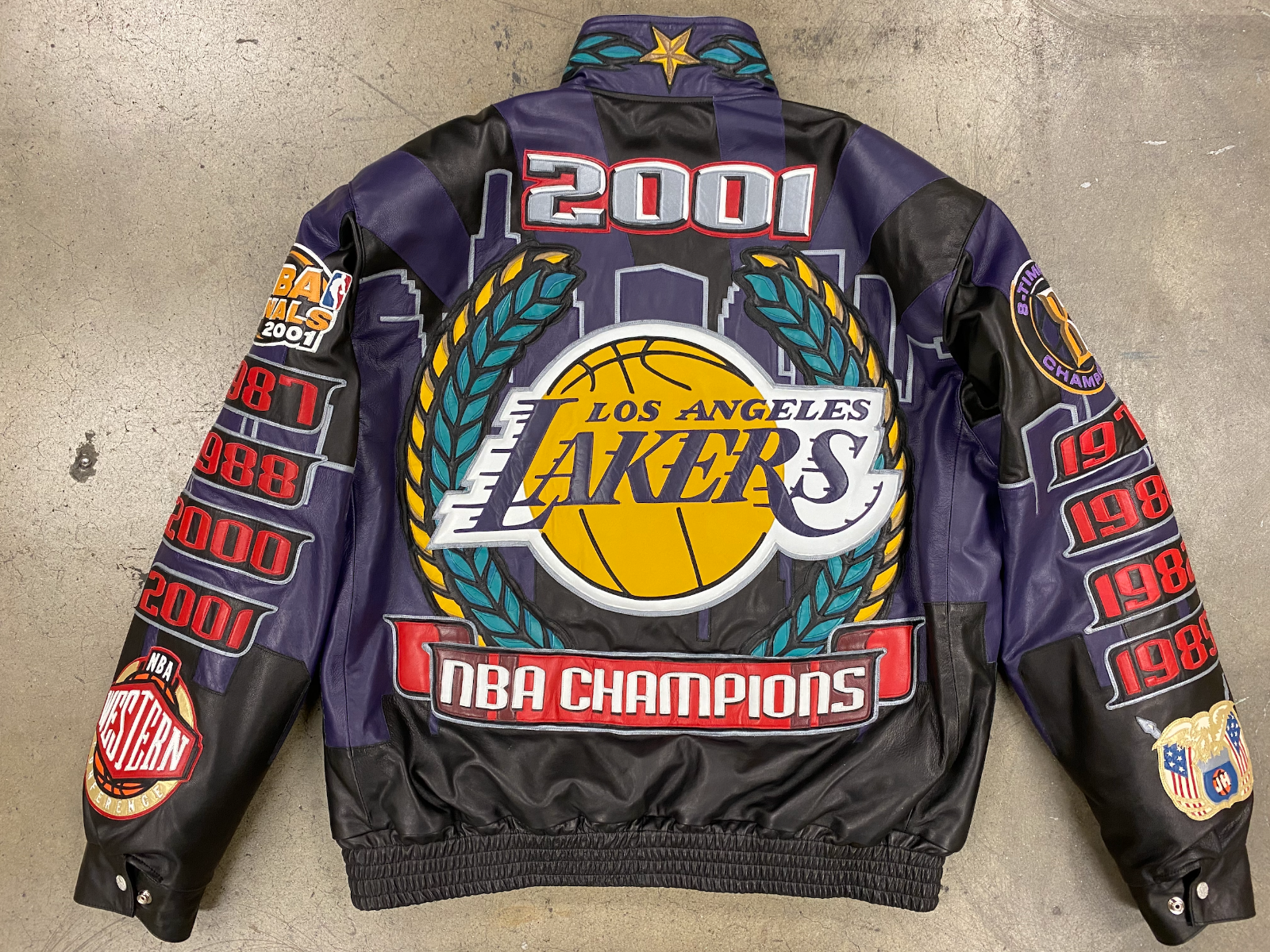 kobe 2001 championship jacket