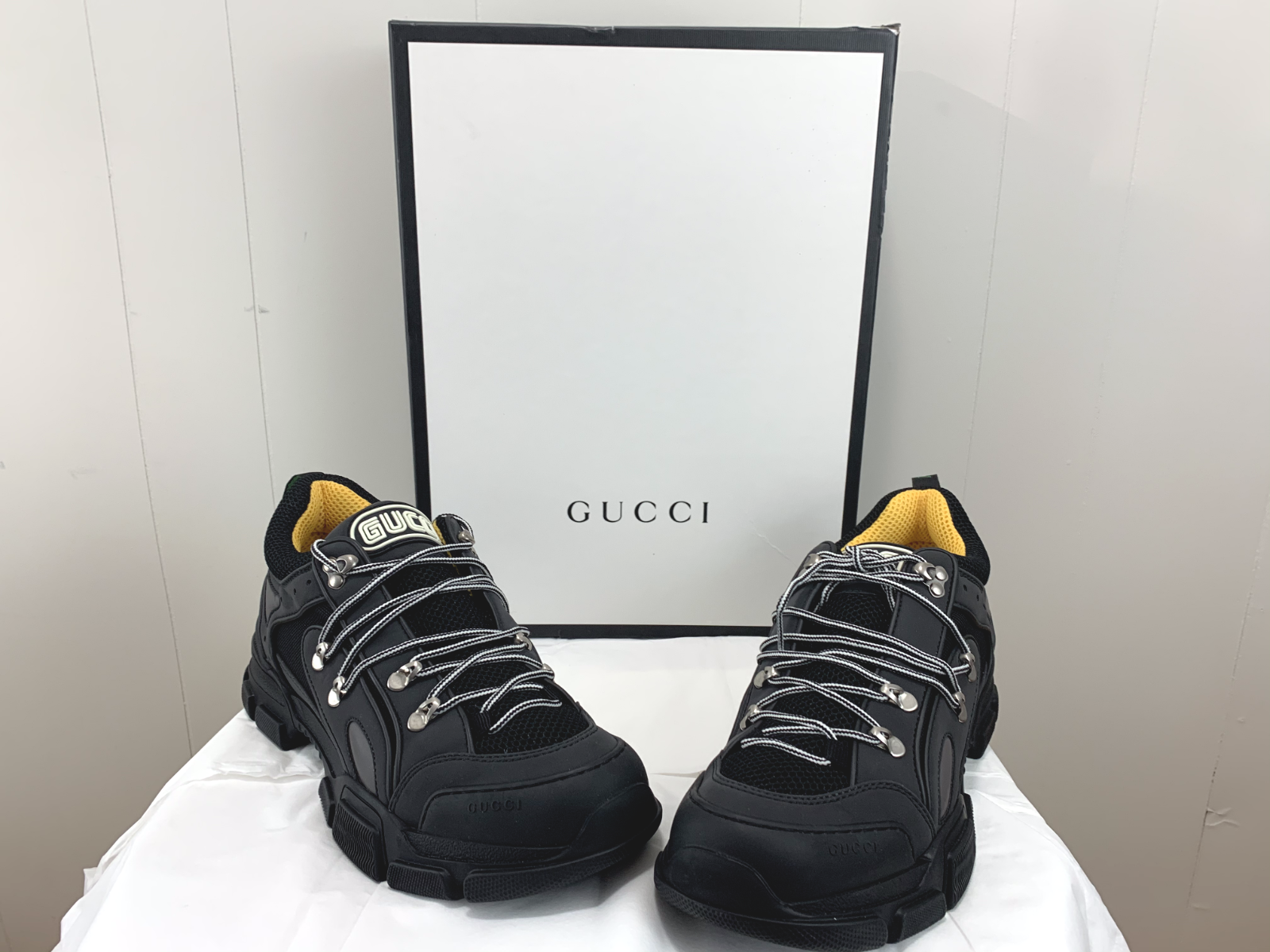 men's flashtrek sneaker with removable spikes