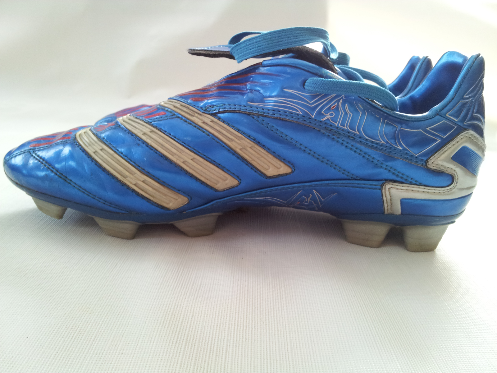 adidas predator traxion