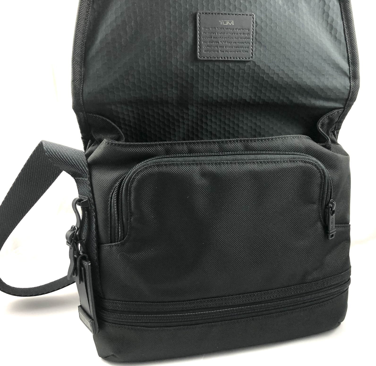 tumi travis crossbody