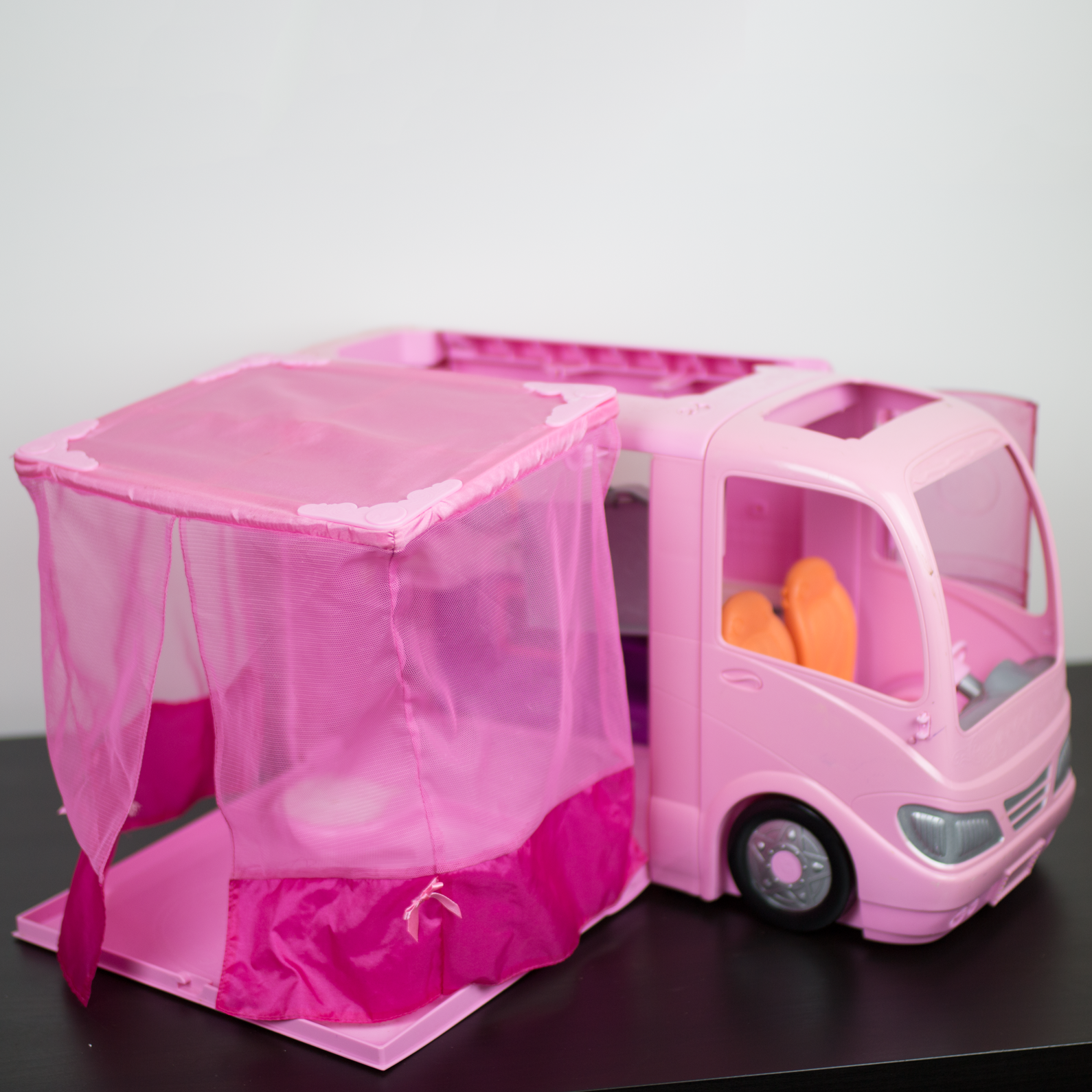 barbie camper 2008