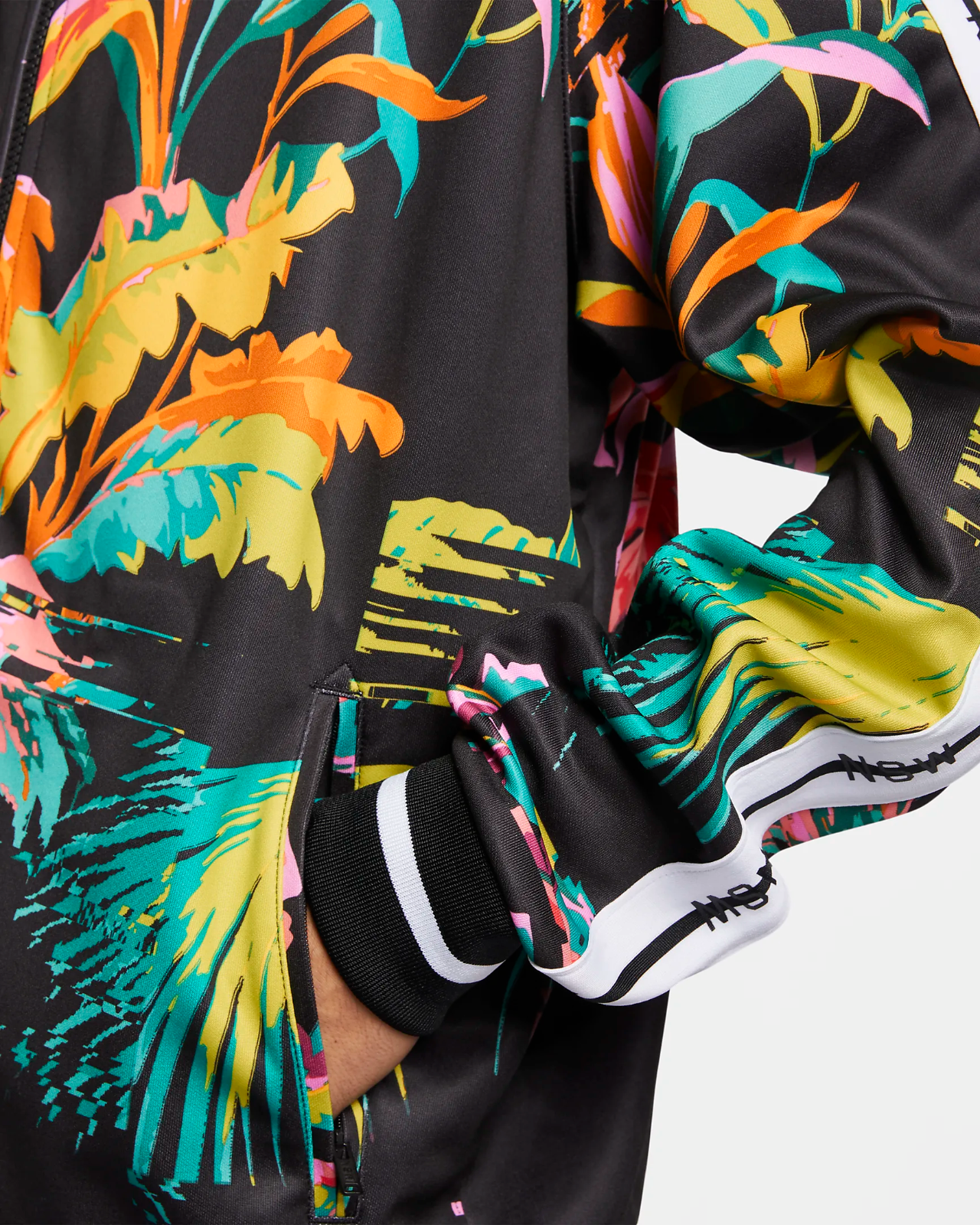 nike nsw palm tree