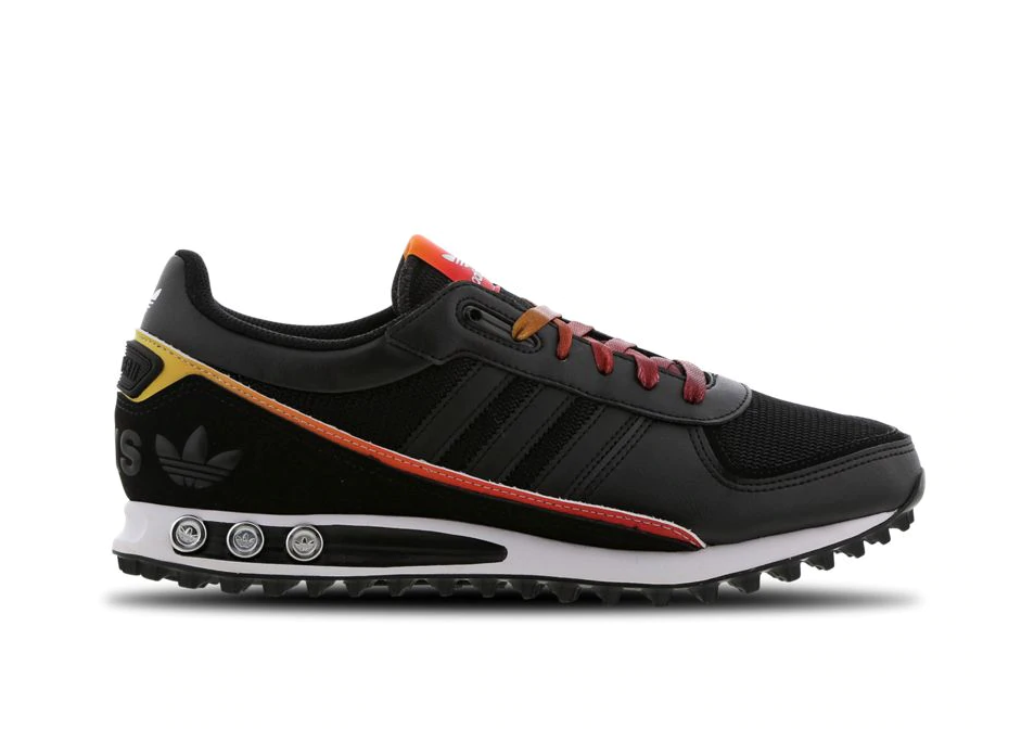 la trainers white