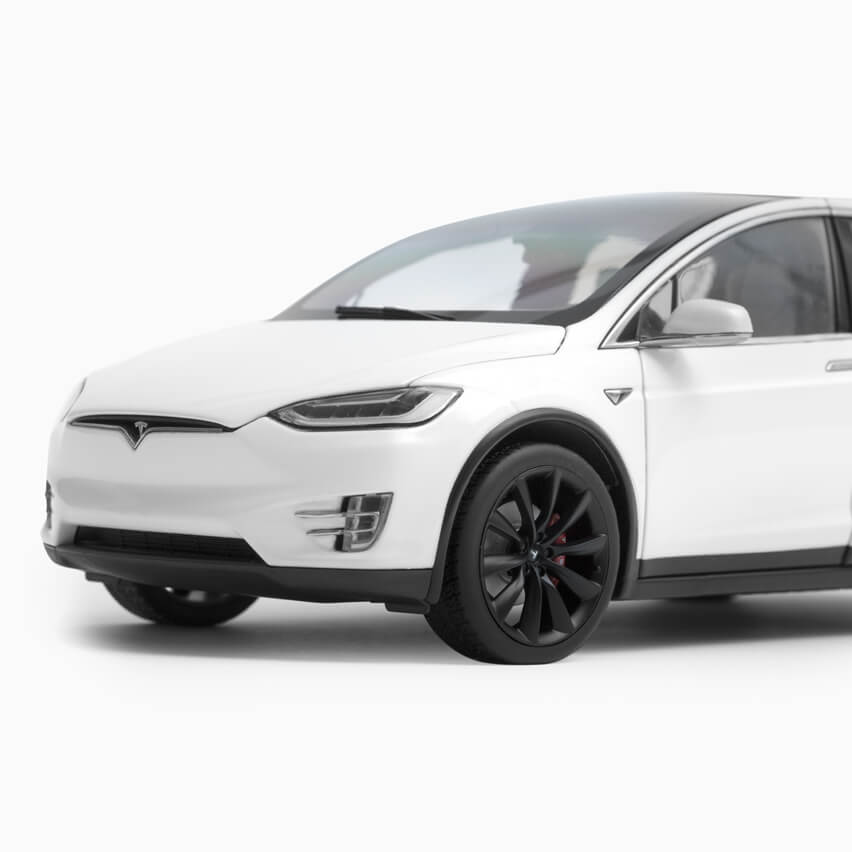 Official Tesla Model X P100d White With Black Replica 118