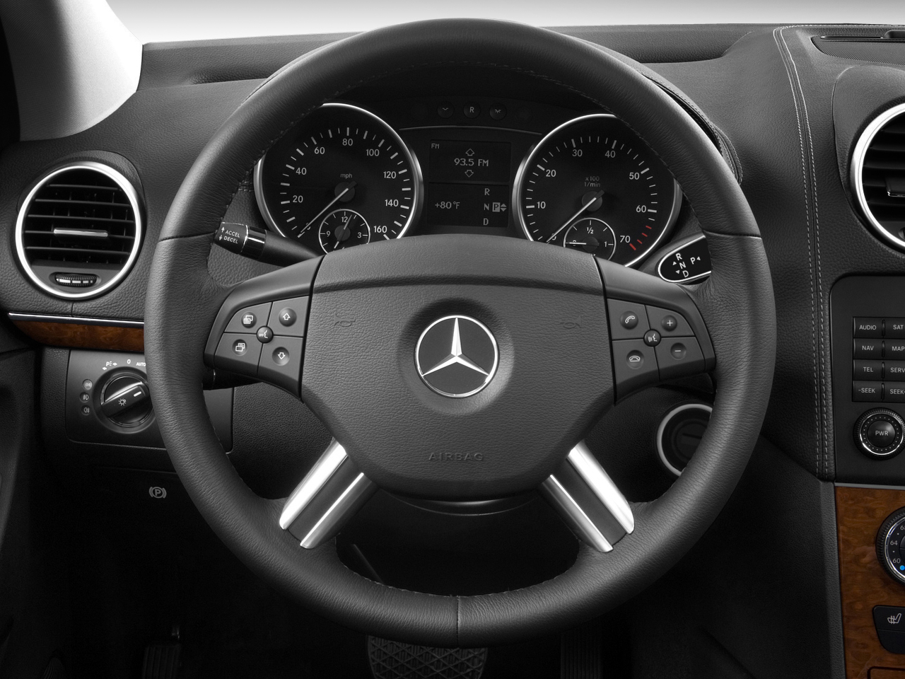 Mercedes Benz gl 320