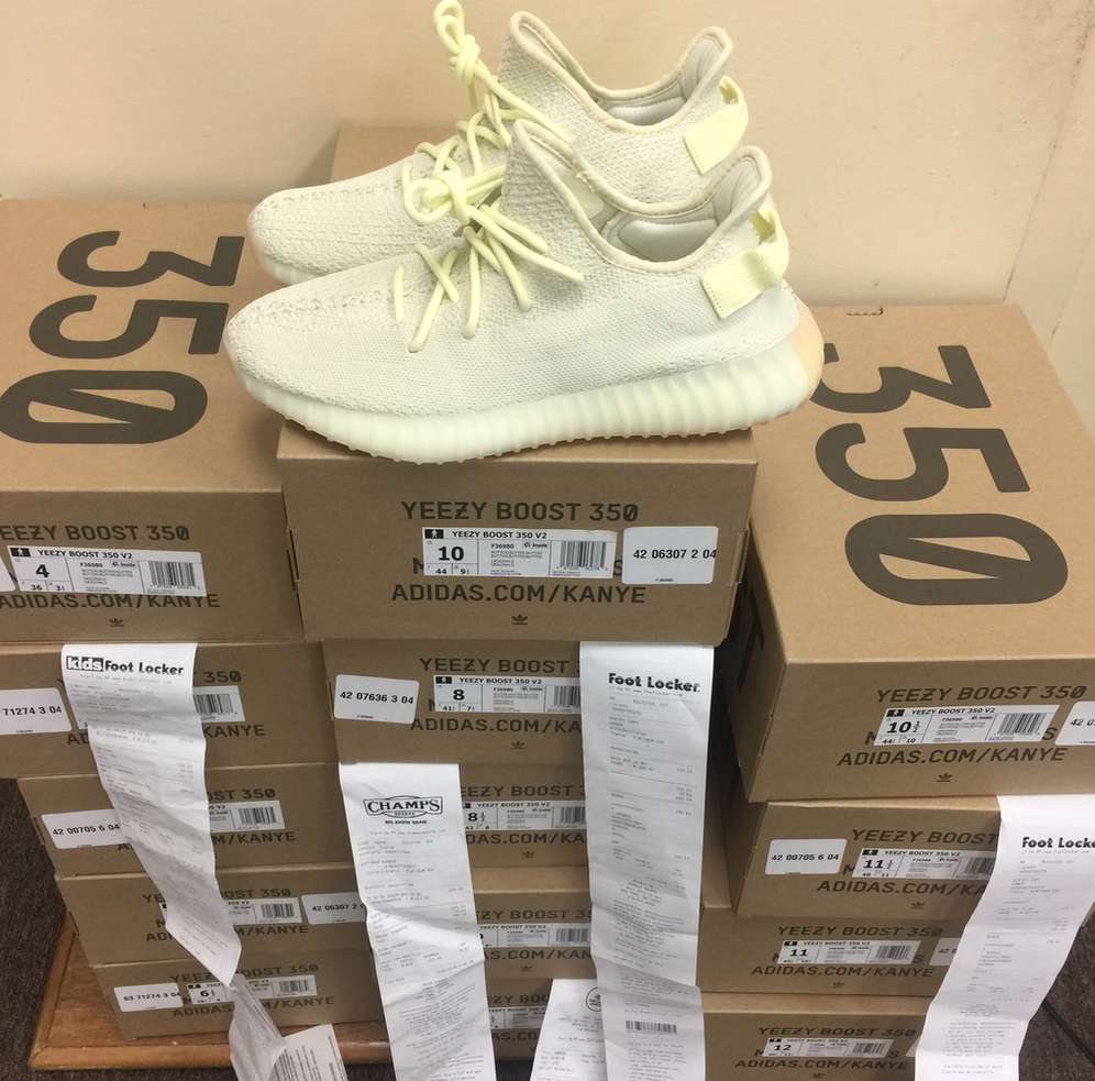 100 % authentische Adidas Yeezy Boost 350 Sneakers. Händler 100 % authentische Adidas Yeezy Boost 350 Sneakers. Händler