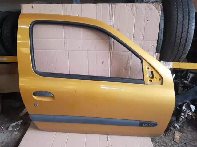 Driver Renault Clio MK2 2001-2006 OSF Porta Anteriore Oro Ted30 3Dr