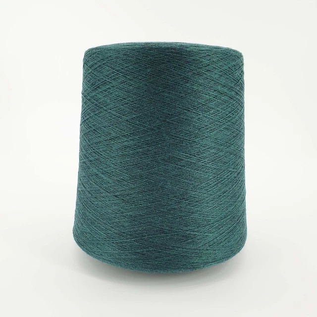 Hilo Merino mezcla folco 50% merino/50% acrílico 2/28, col. M287, 1540gr