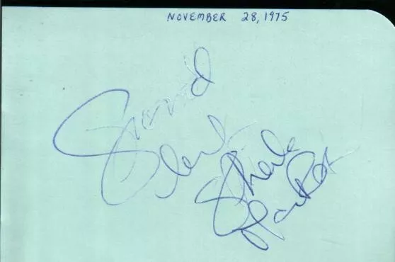 Sheila MacRae Autographed Album Page 1975 British Actress D.14