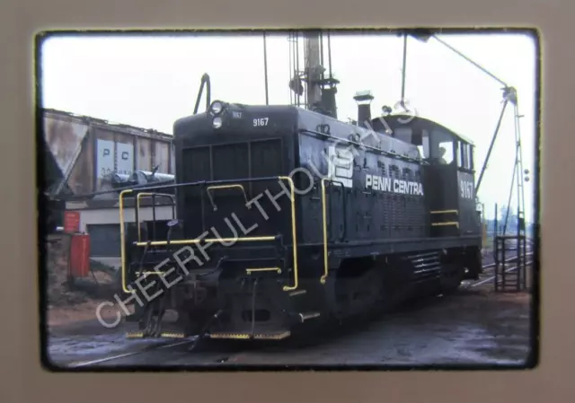 Original '70 Ektachrome Slide PC Penn Central 9167 NW2R Engine House    36N45