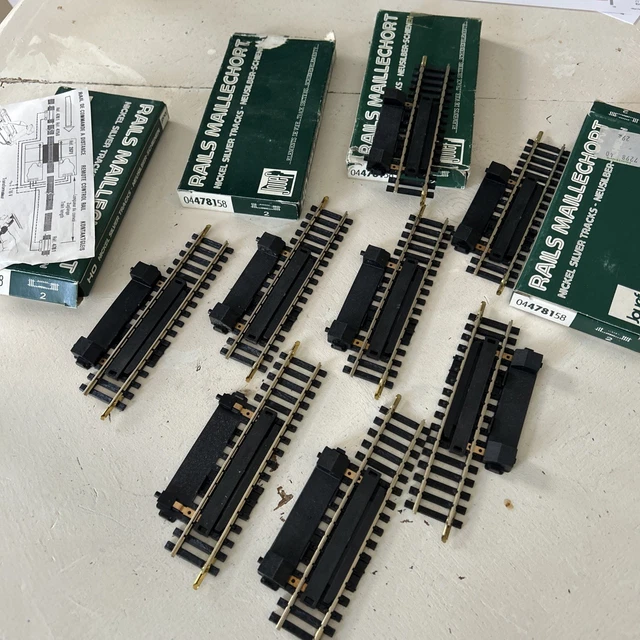Un transformateur Jouef Norma 480 pour trains électriques miniatures