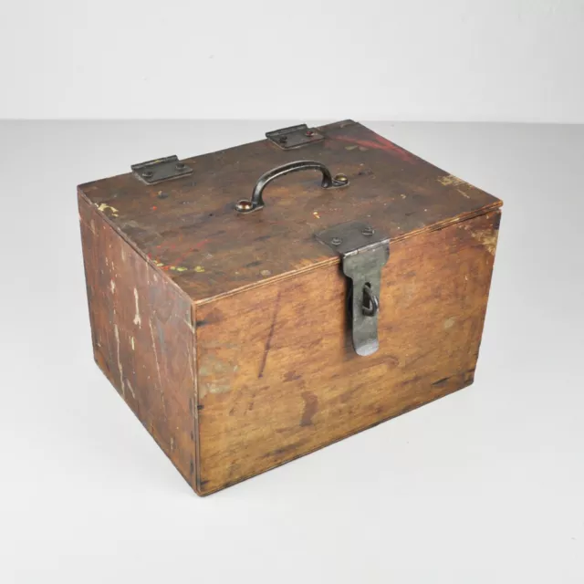 Werkzeugkiste - alte Kiste - Koffer - Holz - Vintage Toolbox - Beschläge