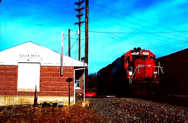 Original Kodachrome Slide Soo Lines Sd40-2 #762 Liberty, Mo January 8, 1990