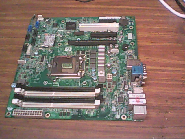 OCCASION - HP ProLiant ML150 Gen6 - E5502 4Go 500Go - Tour serveur EUR 463,50 - FR