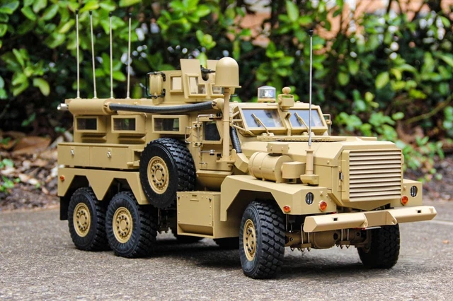Amewi US-Militärfahrzeug MRAP 6x6 1:12 RTR - Mit Licht, Sound & Rauch - Fernsteuerung 2,4GHz