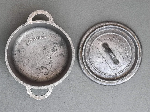 Dinette Vintage – Batterie De Cuisine Miniature Alu émaillé Jaune – 10 Pièces