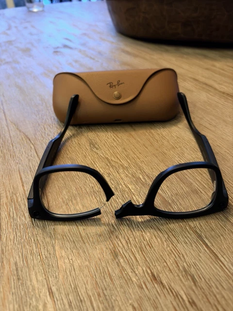 RAY-BAN META WAYFARER Matte Black, Transitions, Standard Gen 1 BROKEN ...