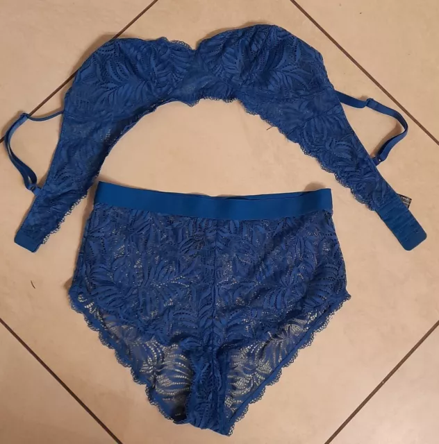 Set intimo Completino in pizzo Azzurro Scuro LOVABLE Reggiseno morbido e Slip