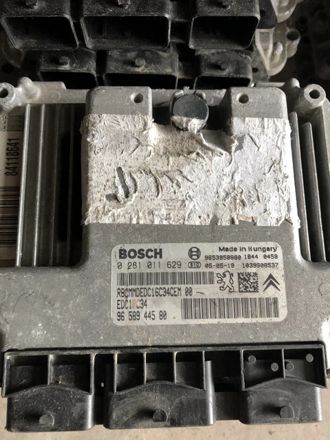 Calculateur Moteur (ECU) Continental Pour Peugeot/Citroën - Réf. VD46.1 / 9806671980, Occasion, Fonctionnel, Origine France