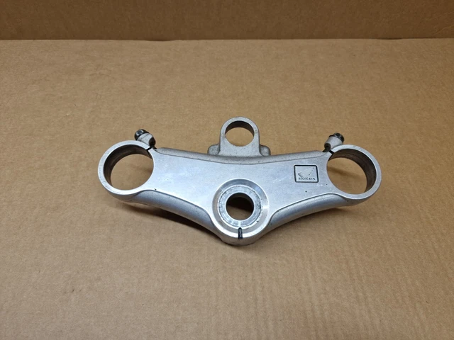 EMPIÈCEMENT INFÉRIEUR DE pince de fourche triple arbre inférieur HONDA