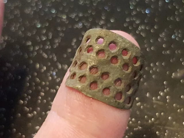 Very rare intricate type Viking bronze ring part. Please read description. L267