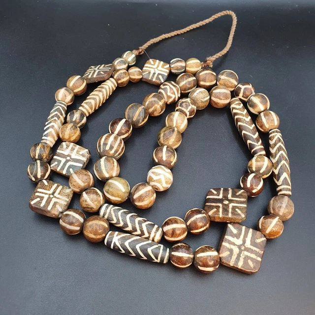 AA South Asian Burmese Pumtek petrified Wood Beads Late 20th C beads Long Strand