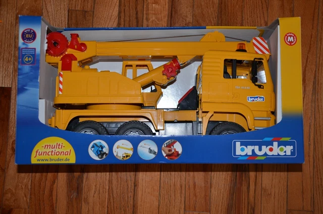 Camion Scania 560R avec grue Liebherr Bruder : King Jouet Belgique