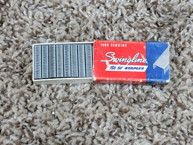 Vintage Box Swingline Tot Chisel Pointed 50 Mini Staples Office Made in USA