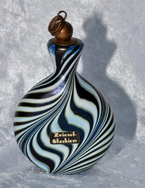 Blumen-Bead Aus Glas Von MATERIA – Schwarz Mit Weißen Blüten & Grünen Stängeln, Hülse Aus 925er Sterling Silber, 7x13mm