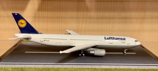 Herpa Wings Lufthansa Airbus A300-600 in 1/200 2
