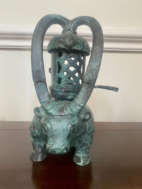 Old China Zhan Dynasty Bronze Ware Cattle Bull Ox Palace Lantern Lamp Ornament