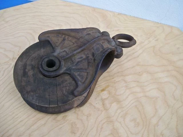 Antique "Myers" Cast Iron Barn Pulley H-299 Old Farm Primitive Rustic