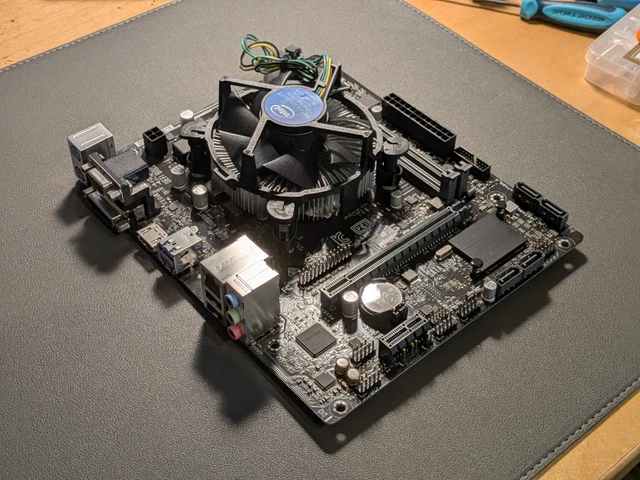 NEC VM-6 Ci5 8265U- 1.6GHz 8GB 500GB ② Motherboard & CPU Combos, Computer Components & Parts, Computers