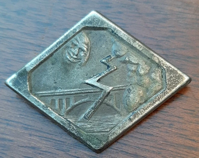 Insigne Militaire Torpilleur Le Bayonnau - Original Marine
